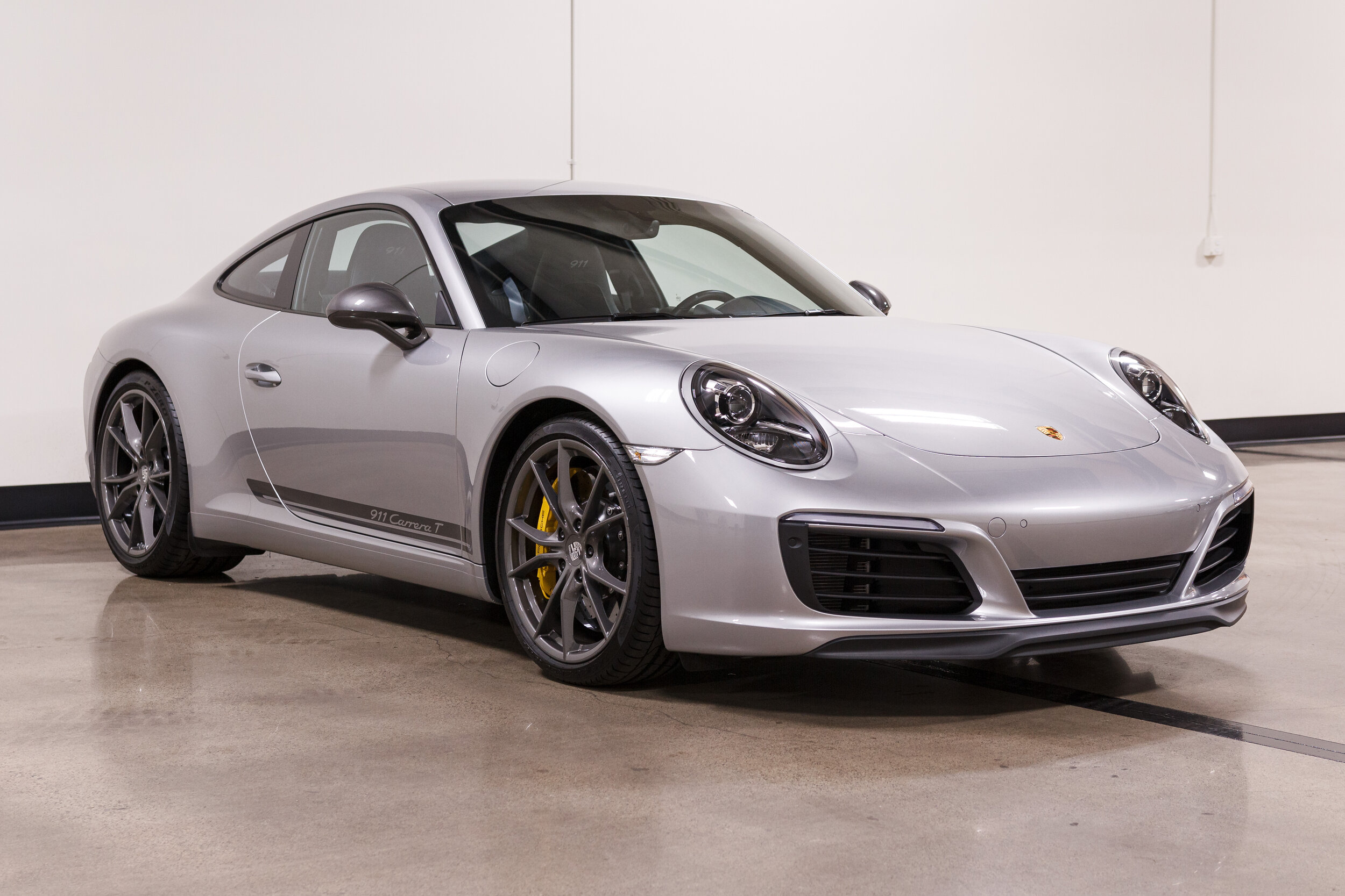 ポルシェ Carrera '85 Hi-Detail l Series Porsche 911 Carrera 3.2 1985 - elferspot.com - Marketplace for